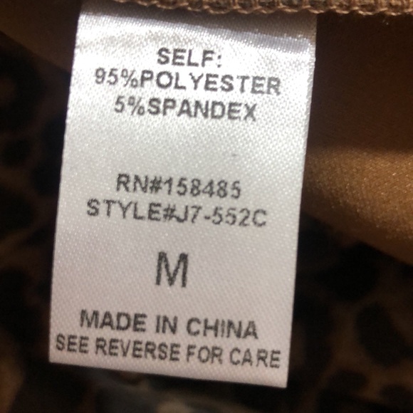 Triple Seven Long Sleeve Leopard Printed Size M. - Picture 14 of 15
